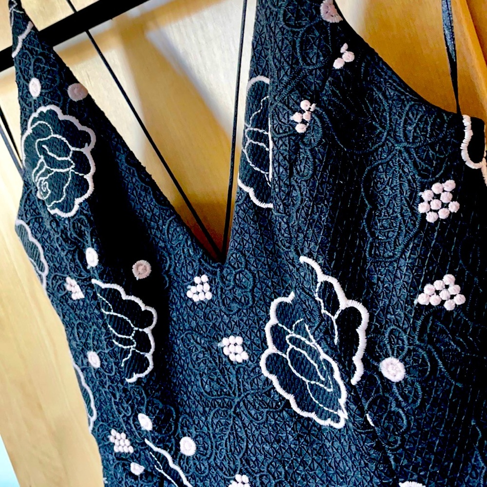 TOPSHOP Textured Mini Black Dress NEW with Tags 🏷